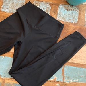 Squat Proof Black leggings ✨